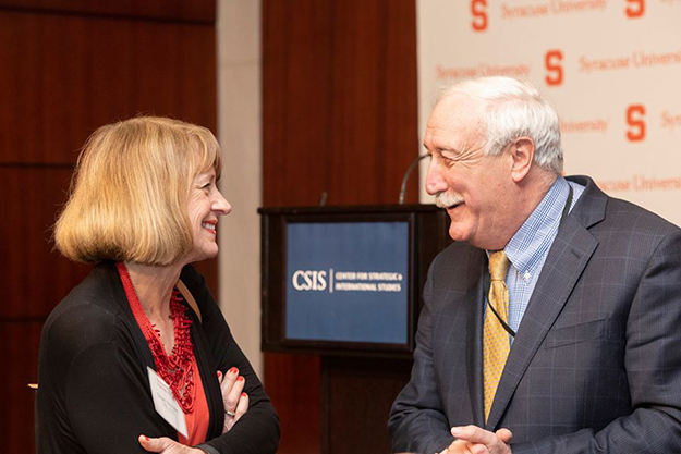 Susan Reardon '73, L'76 chats with Professor Sean O’Keefe